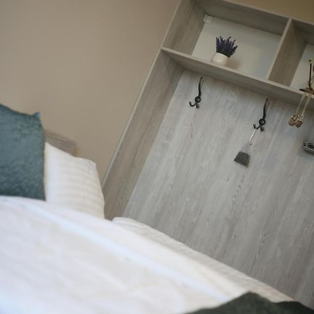 Tiszavilag Pihenohaz Hotel Tiszakecske Bagian luar foto