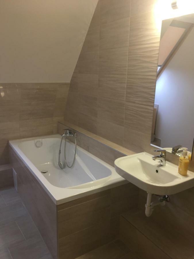 Tiszavilag Pihenohaz Hotel Tiszakecske Bagian luar foto